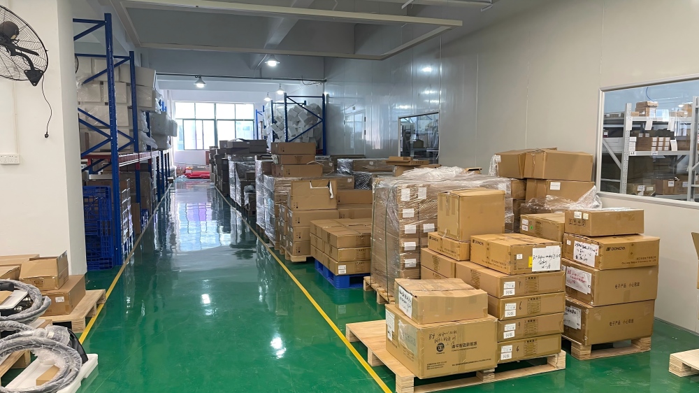 EV charging warehouse Storage (3)